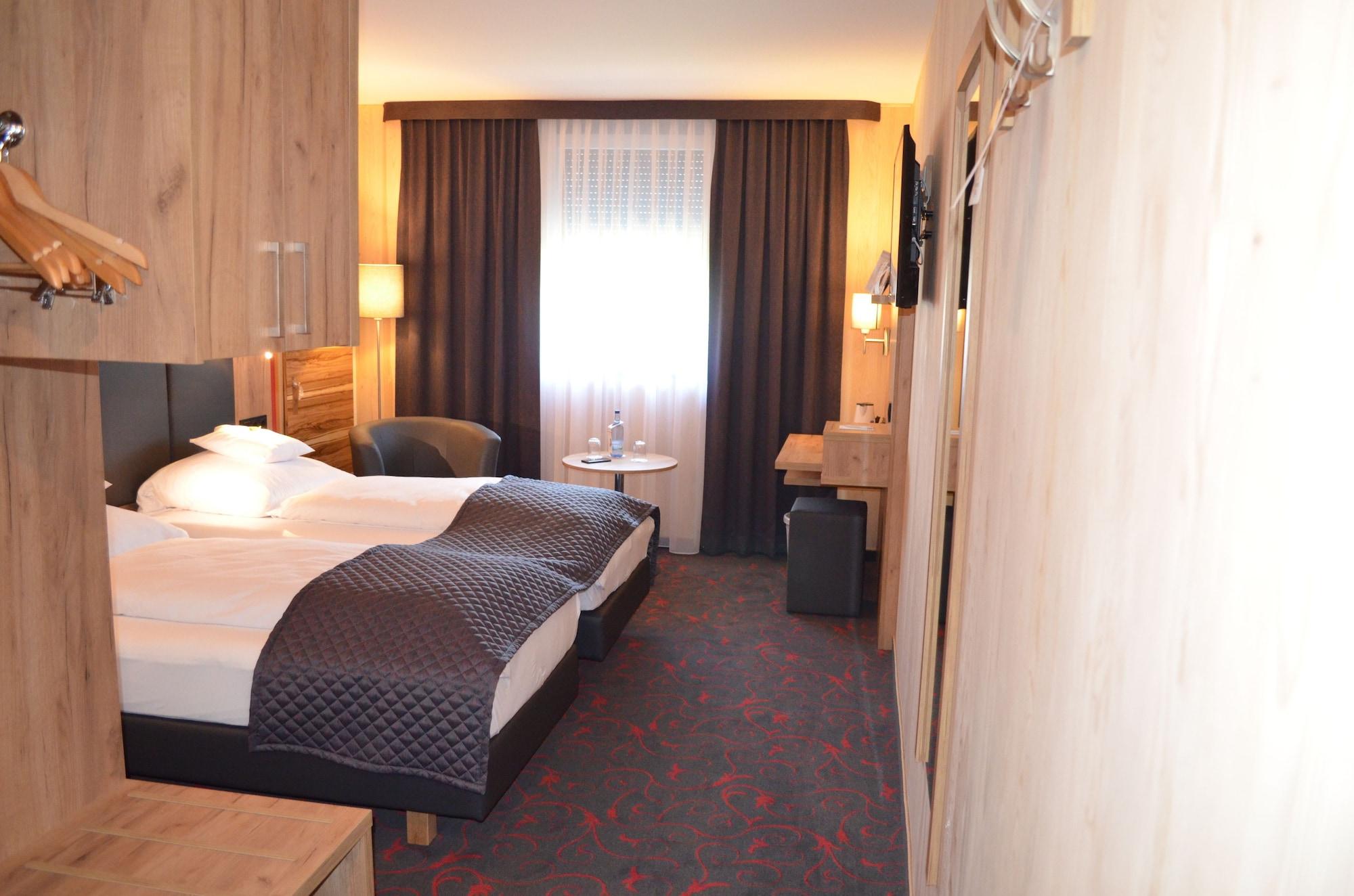 Premier Inn Lindau Lindau  Bagian luar foto