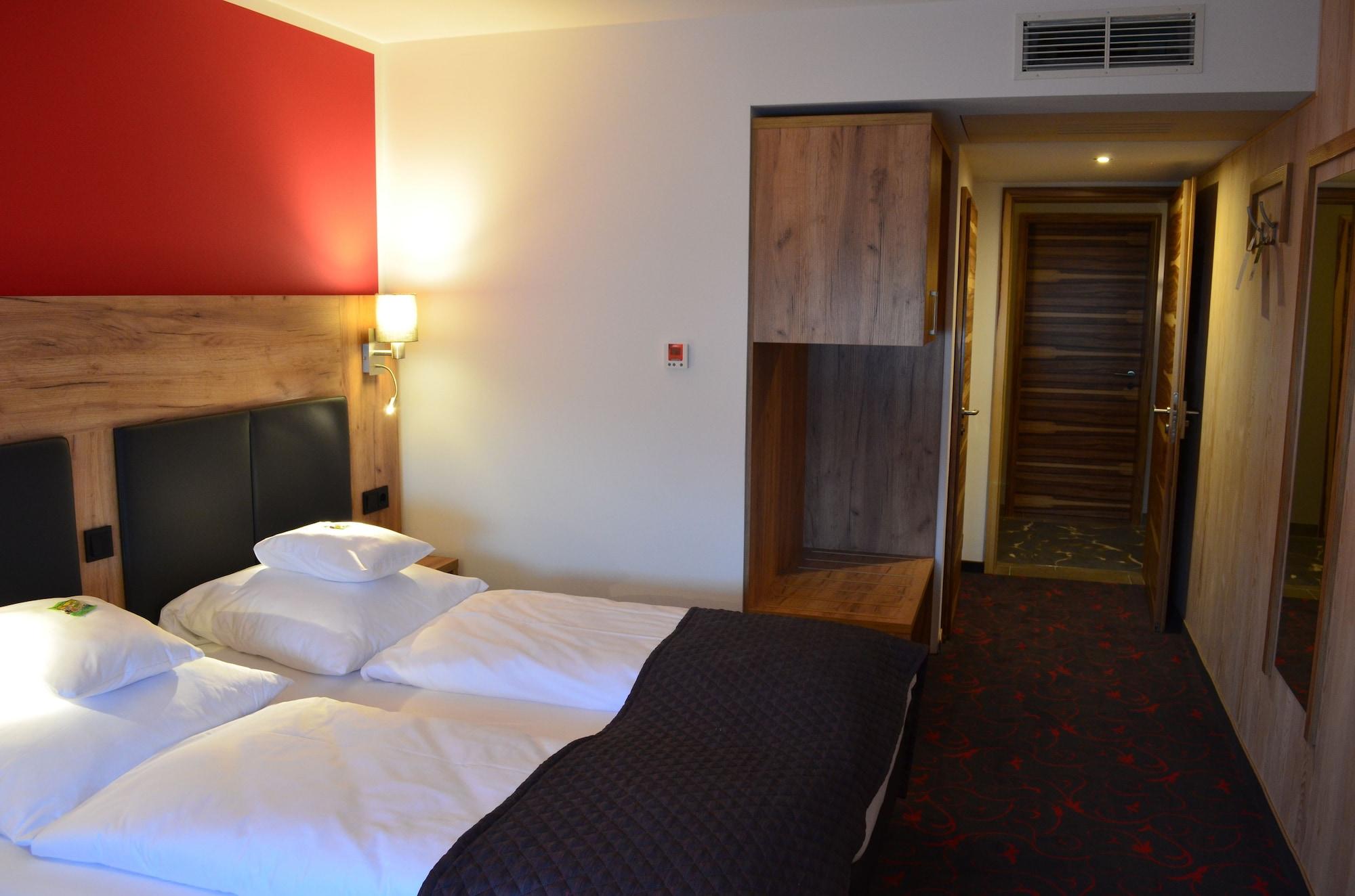 Premier Inn Lindau Lindau  Bagian luar foto